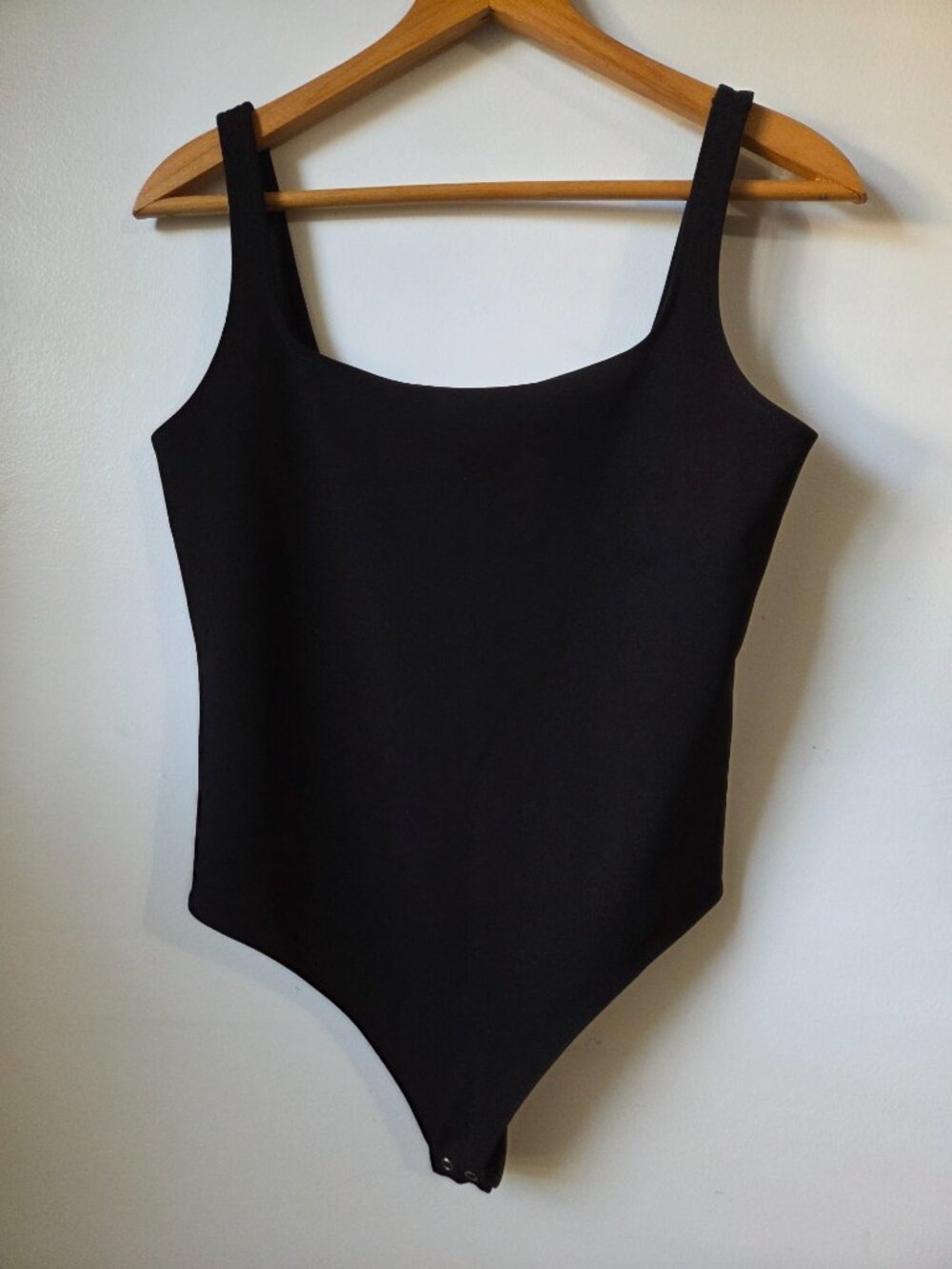 EUC EXPRESS SQUARE NECK BODYSUIT TANK SIZE MEDIUM